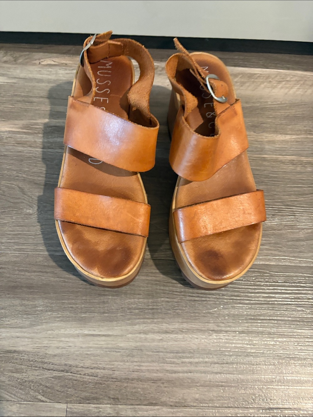 MUSSE & CLOUD 40 US9 Tan  Leather Sandals Wood Heel & Platform SPAIN